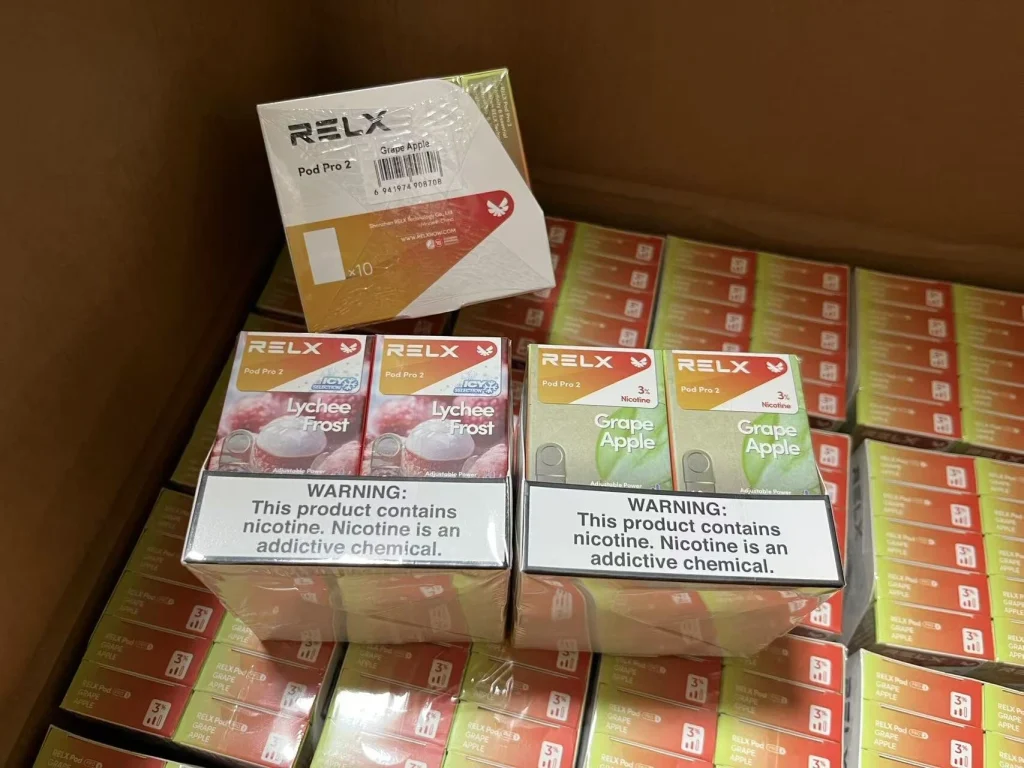 RELX 悅刻系列煙彈整齊排列之庫存與風味陣列實拍